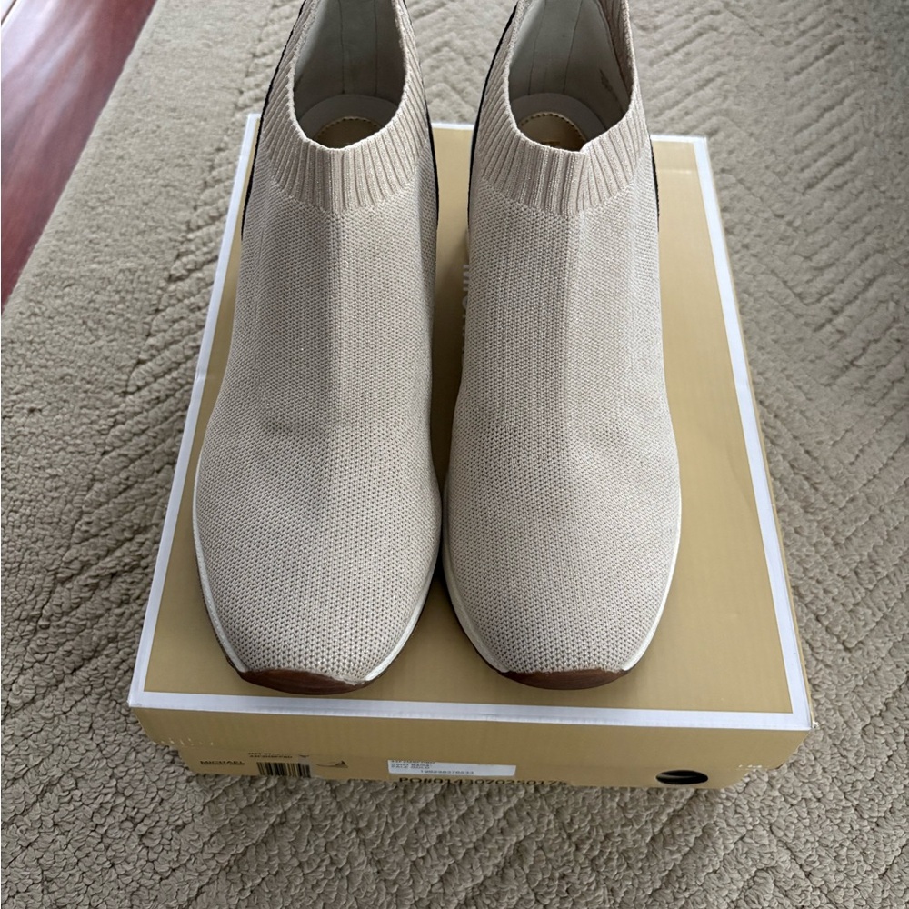 Michael Kors Mabel Slip On Trainer Pale Gold Sz 8